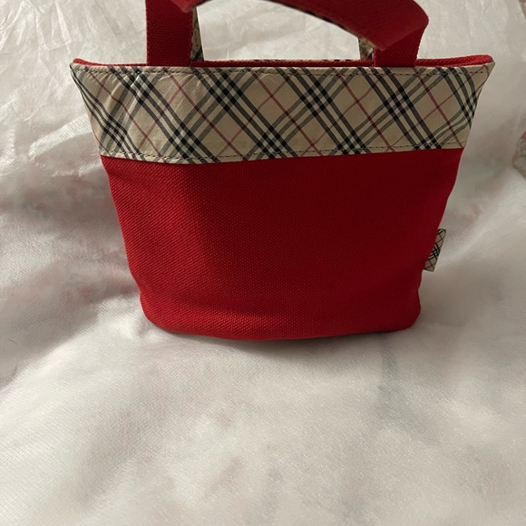 Authentic small bucket hand bag. - Picture 2 of 6